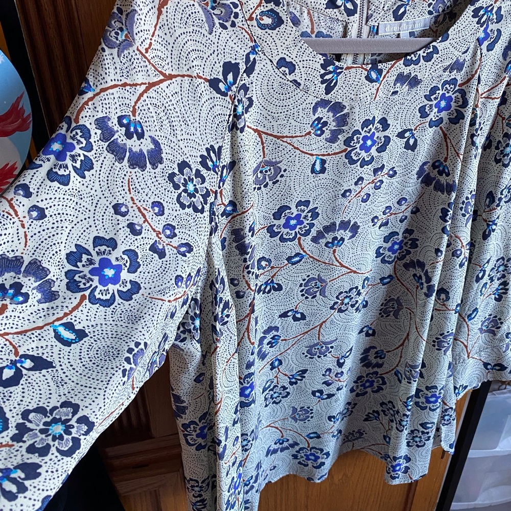 Daniel Rainn blouse 2X